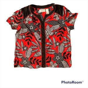 Alfred Dunner Red & Black Floral Top. Size Medium